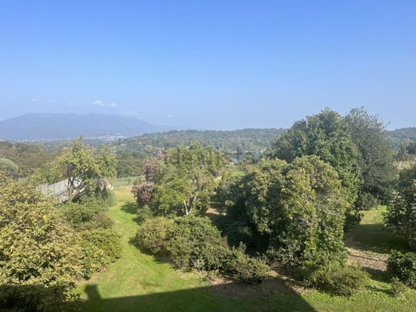 appartamento in vendita a Cadrezzate con Osmate