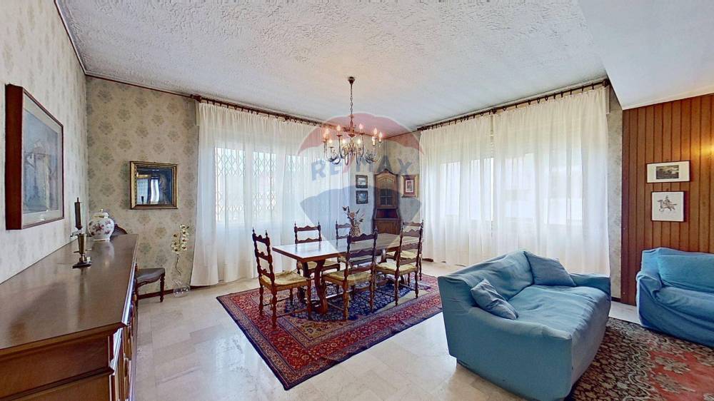 casa indipendente in vendita a Cadrezzate con Osmate in zona Osmate