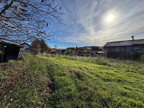 terreno edificabile in vendita a Cadrezzate con Osmate