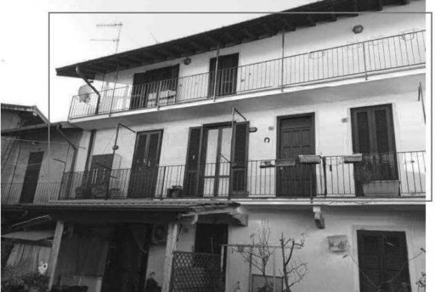 appartamento in vendita a Cadrezzate con Osmate in zona Cadrezzate