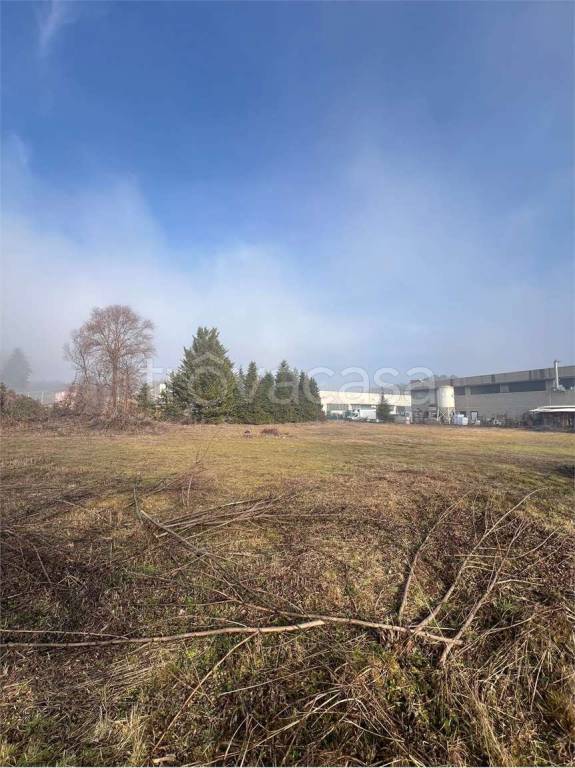 terreno edificabile in vendita a Cadrezzate con Osmate