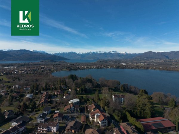 intera palazzina in vendita a Cadrezzate con Osmate