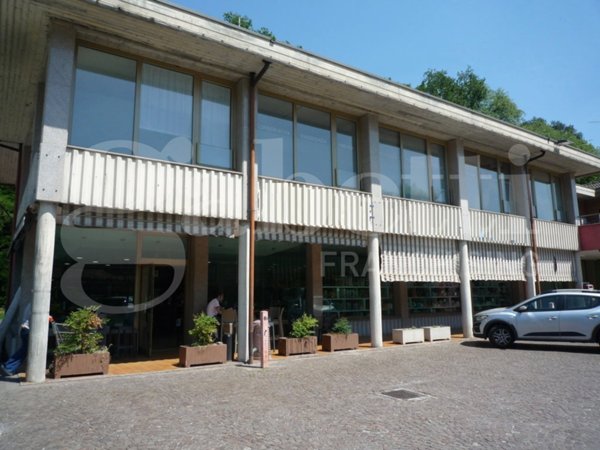 appartamento in vendita a Cadrezzate con Osmate
