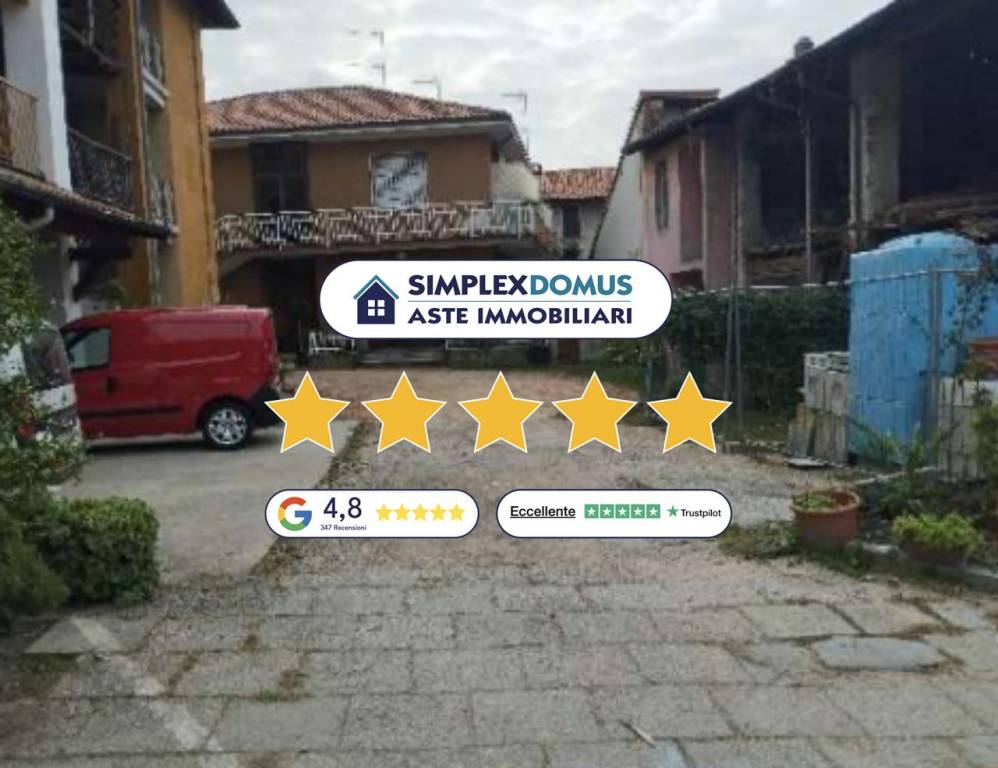 appartamento in vendita a Cadrezzate con Osmate in zona Cadrezzate