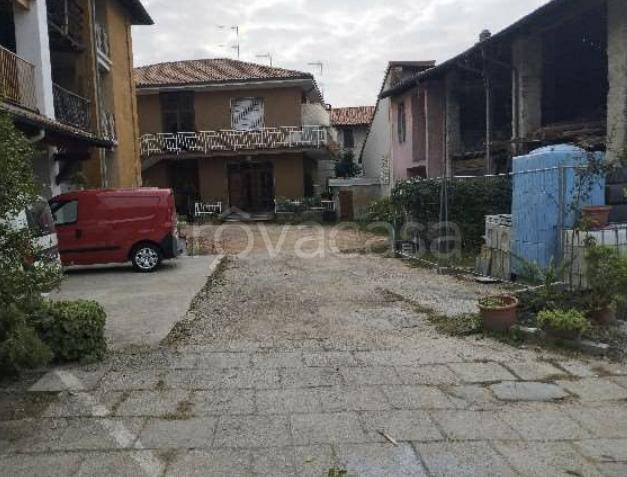 appartamento in vendita a Cadrezzate con Osmate