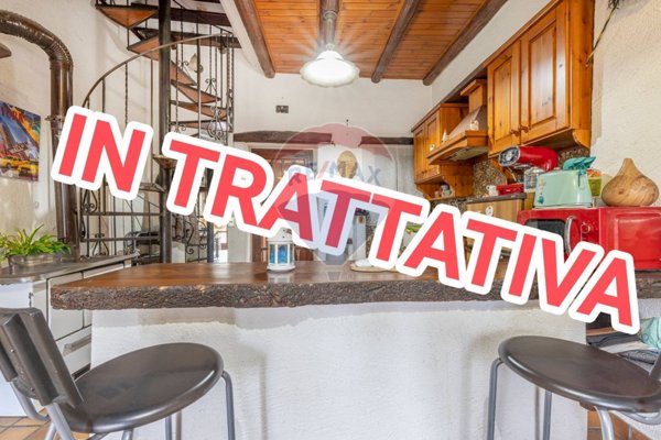 appartamento in vendita a Bardello con Malgesso e Bregano in zona Bardello