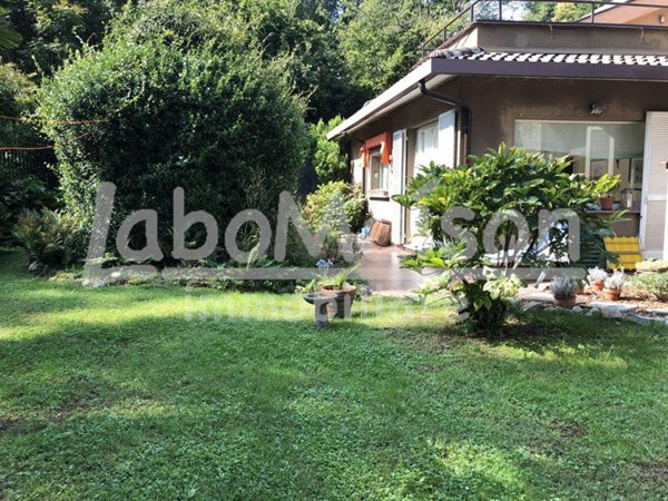 appartamento in vendita a Bardello con Malgesso e Bregano in zona Bregano