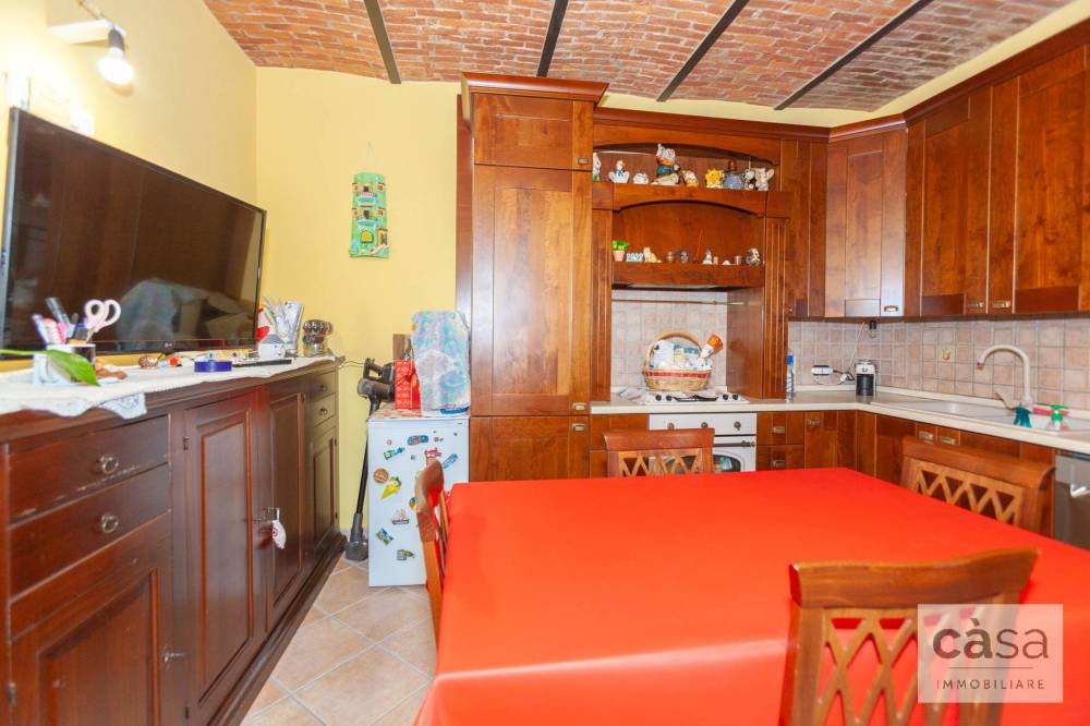casa indipendente in vendita a Bardello con Malgesso e Bregano in zona Malgesso