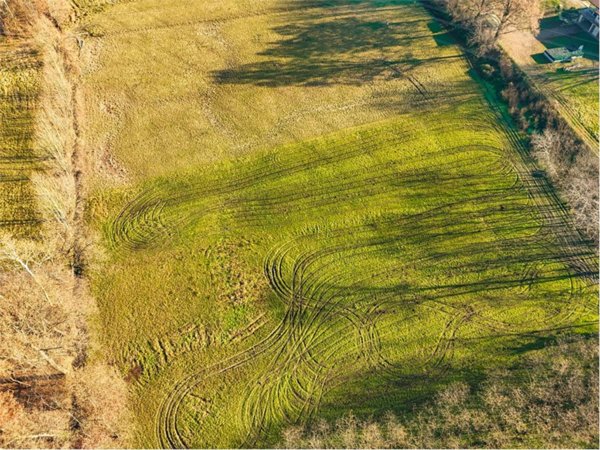 terreno agricolo in vendita a Bardello con Malgesso e Bregano in zona Bardello