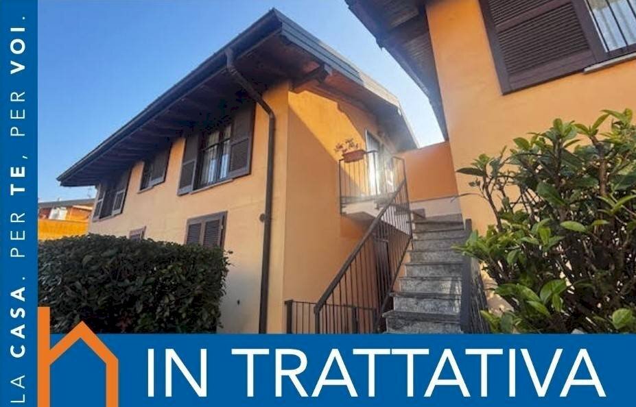 appartamento in vendita a Bardello con Malgesso e Bregano in zona Bardello