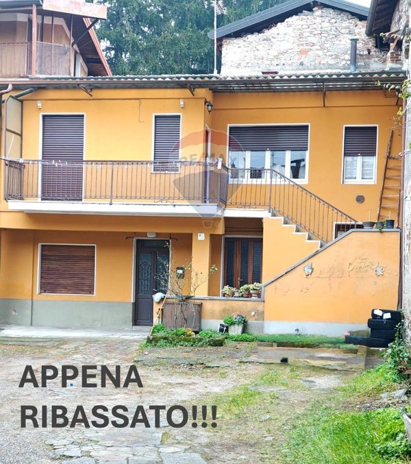 casa semindipendente a Bardello con Malgesso e Bregano in zona Bardello
