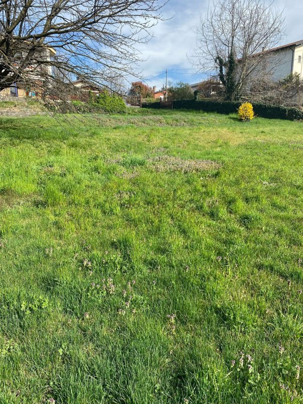 terreno edificabile in vendita a Bardello con Malgesso e Bregano