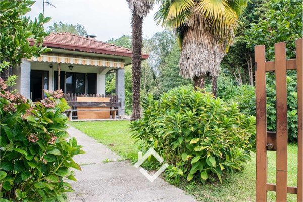 casa indipendente in vendita a Bardello con Malgesso e Bregano