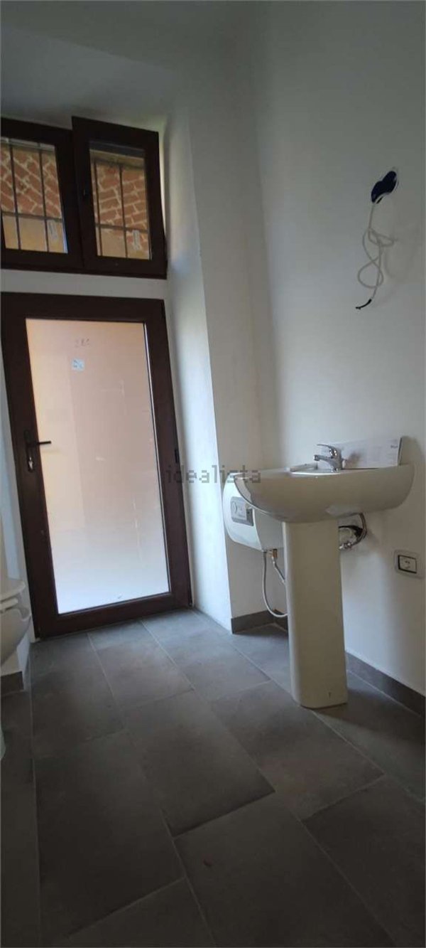 ufficio in vendita a Bardello con Malgesso e Bregano