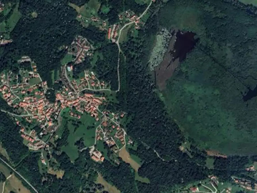 appartamento in vendita a Bardello con Malgesso e Bregano in zona Bregano