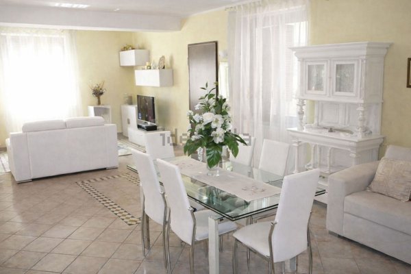 appartamento in vendita a Bardello con Malgesso e Bregano