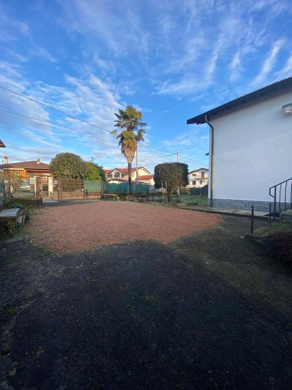 appartamento in vendita a Bardello con Malgesso e Bregano