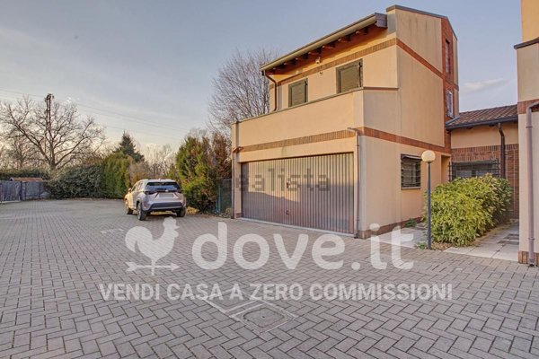 casa indipendente in vendita a Bardello con Malgesso e Bregano