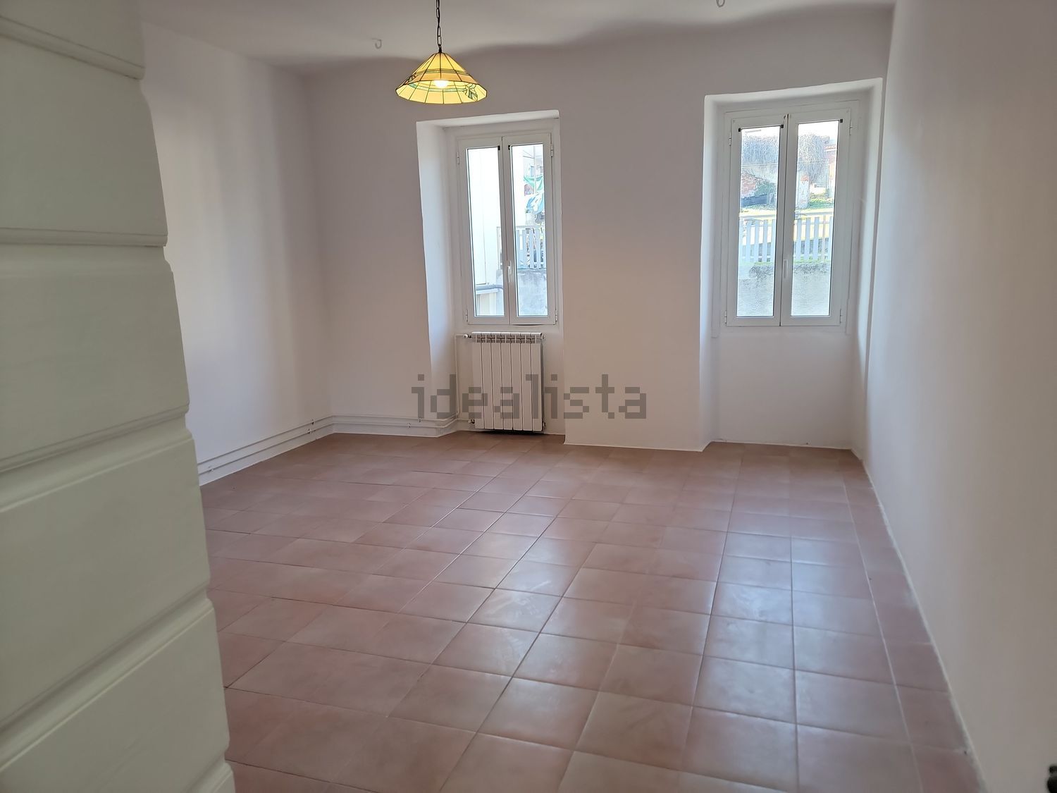 appartamento in vendita a Bardello con Malgesso e Bregano in zona Bregano