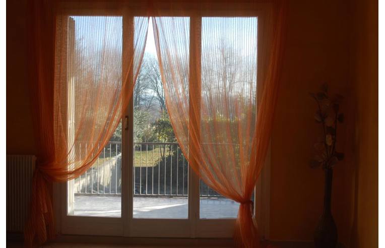 casa indipendente in vendita a Bardello con Malgesso e Bregano