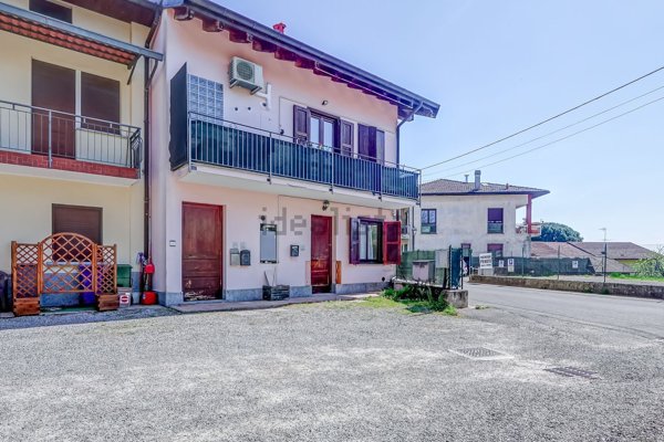 appartamento in vendita a Bardello con Malgesso e Bregano