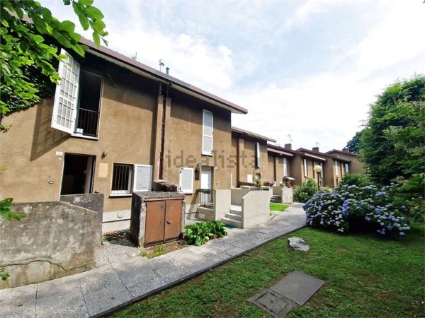 casa indipendente in vendita a Bardello con Malgesso e Bregano in zona Bregano