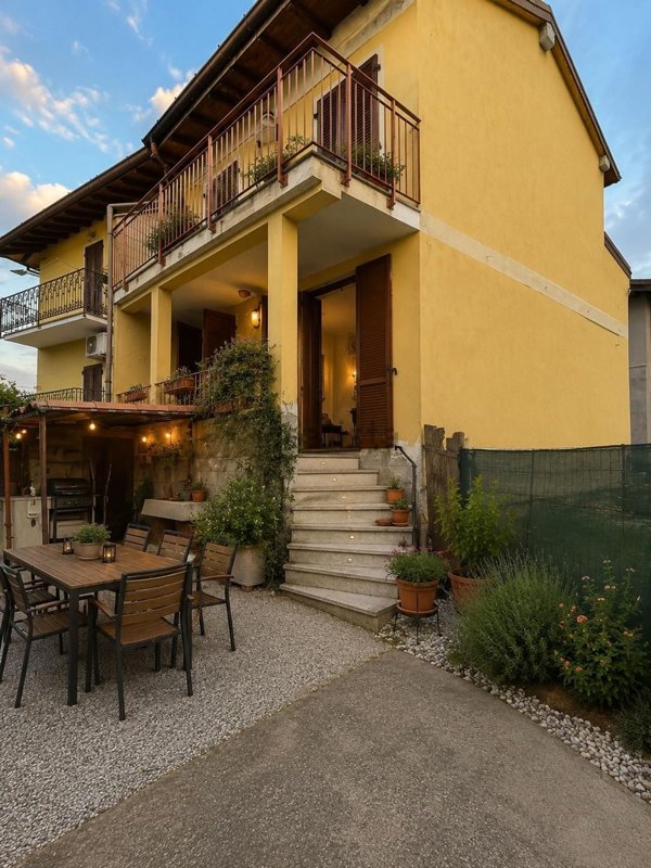 appartamento in vendita a Bardello con Malgesso e Bregano in zona Bardello