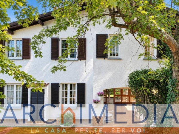 casa indipendente in vendita a Bardello con Malgesso e Bregano in zona Bregano