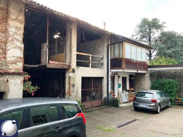 casa indipendente in vendita ad Albavilla