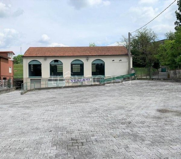 trivano in vendita ad Albavilla in zona Carcano