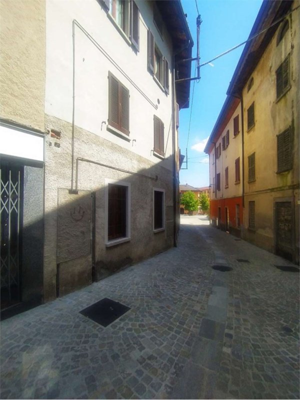 appartamento in vendita ad Albavilla