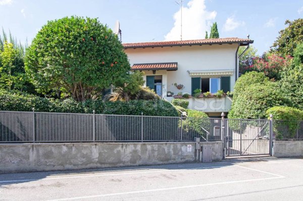 casa indipendente in vendita ad Albavilla