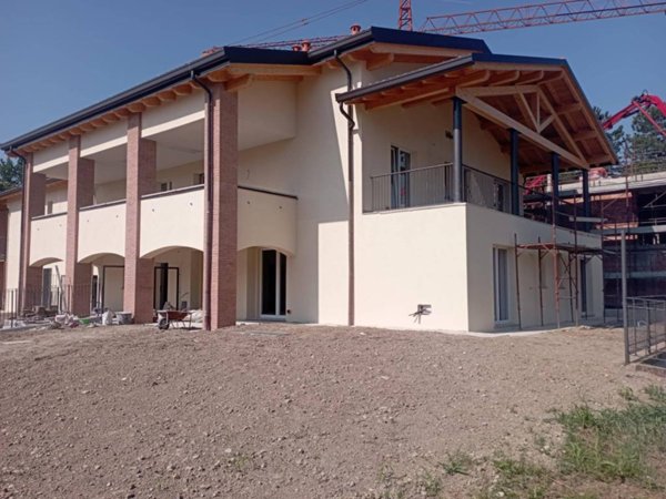 appartamento in vendita ad Albavilla