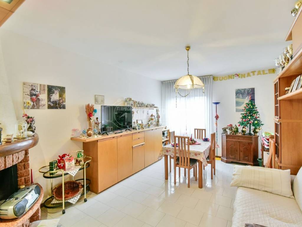 appartamento in vendita ad Albavilla
