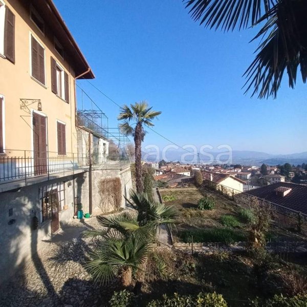casa indipendente in vendita ad Albavilla