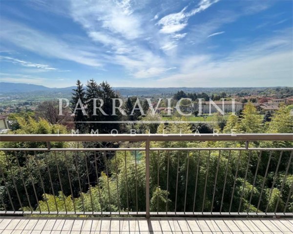 appartamento in vendita ad Albavilla