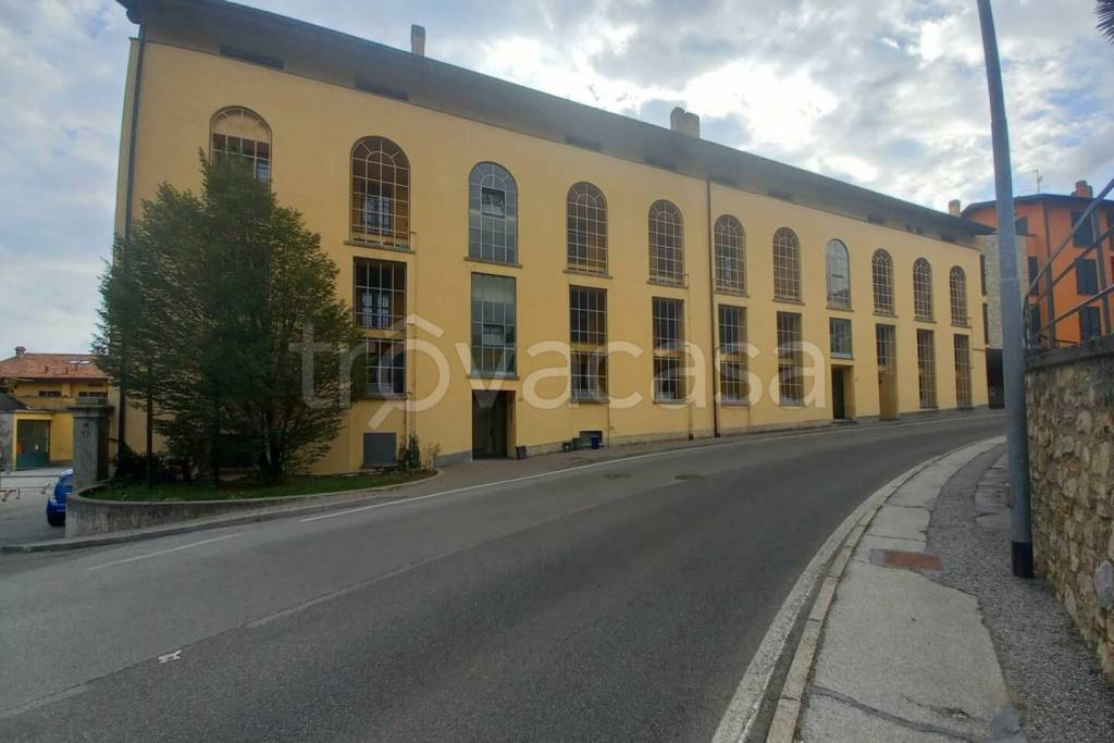 appartamento in vendita ad Albavilla