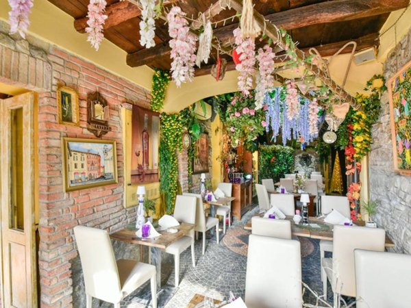 negozio in vendita ad Albavilla