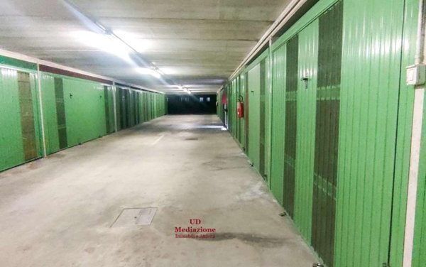 negozio in vendita ad Albavilla