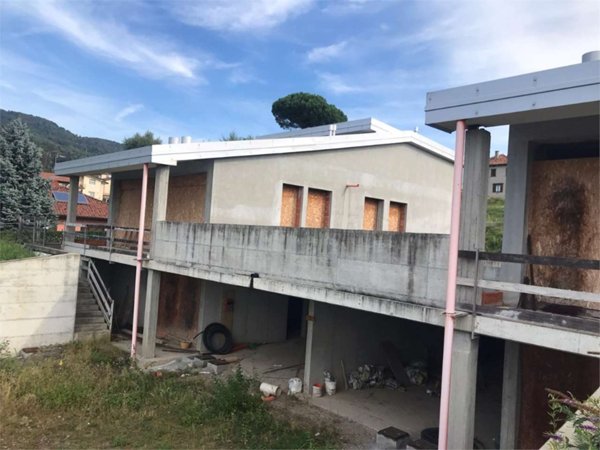 casa indipendente in vendita ad Albavilla
