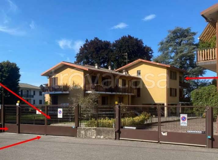 appartamento in vendita ad Albavilla in zona Saruggia