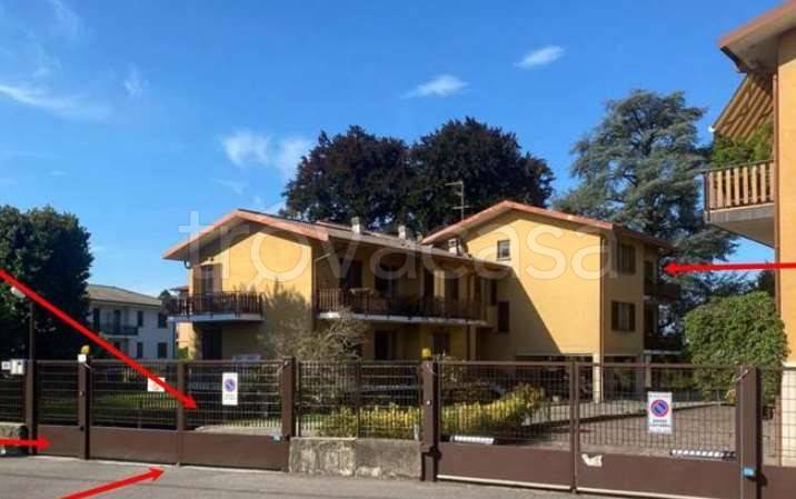 appartamento in vendita ad Albavilla in zona Saruggia