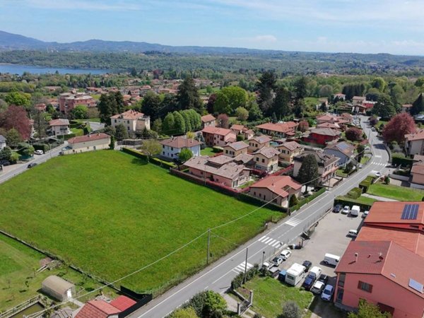 casa indipendente in vendita ad Albavilla