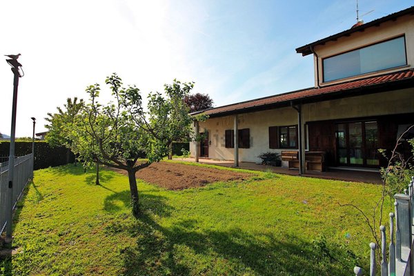 pentavano in vendita ad Albavilla