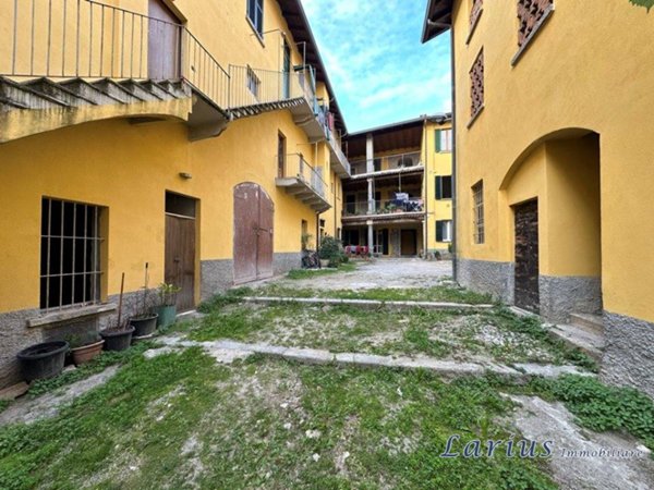 appartamento in vendita ad Albavilla