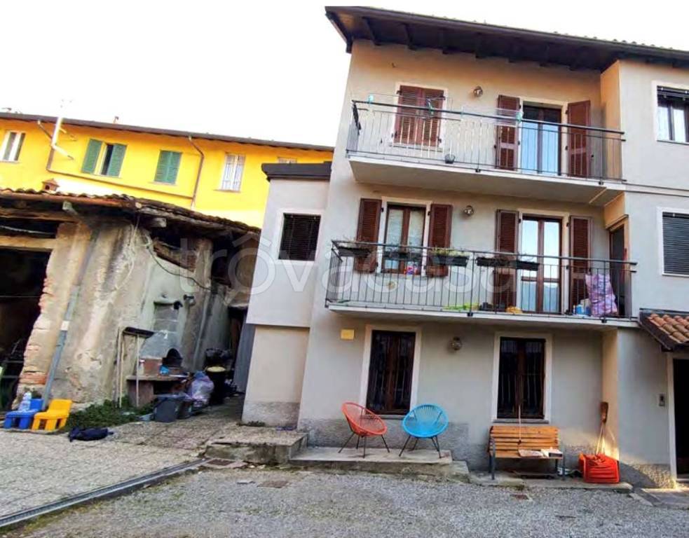 appartamento in vendita ad Albavilla