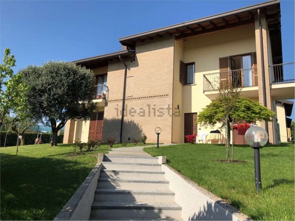appartamento in vendita ad Albavilla