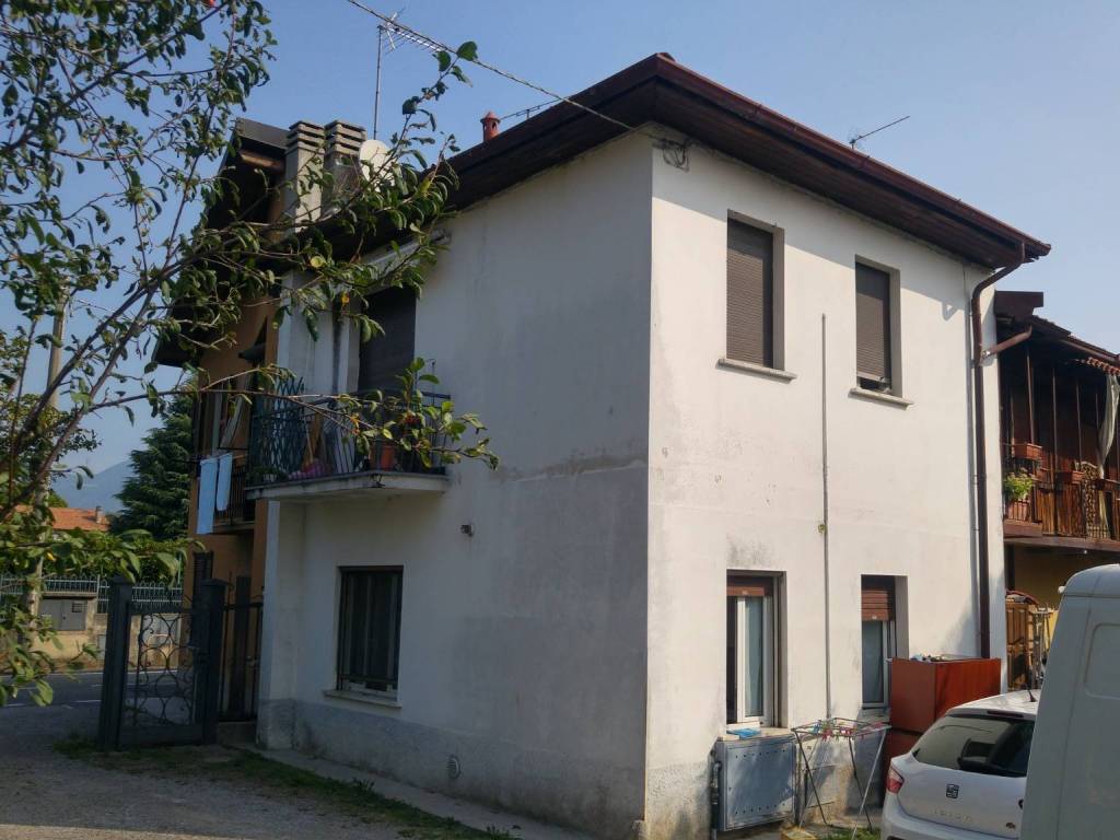 appartamento in vendita ad Albavilla