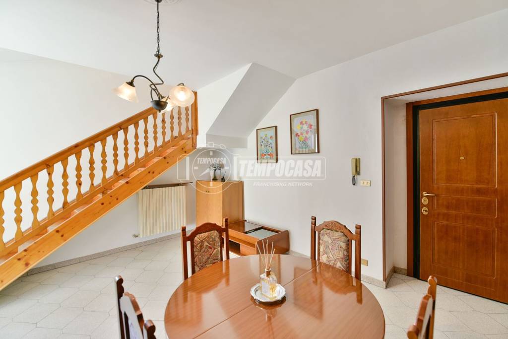 appartamento in vendita ad Albavilla