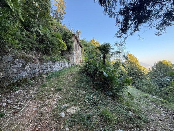 casale in vendita ad Albavilla